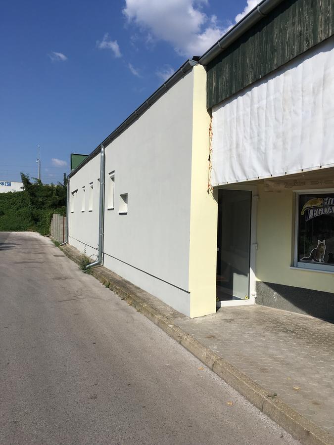 Harrys City Motel Komarno Exterior photo